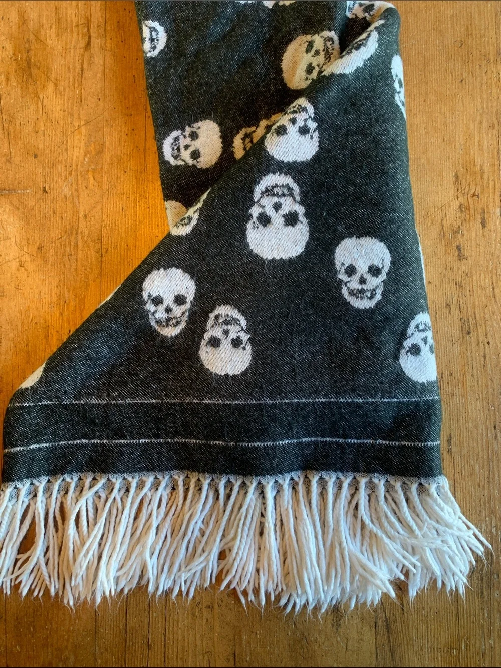 Magaschoni Skull Pattern Fringe Throw Blanket - Black & White Accent Throw